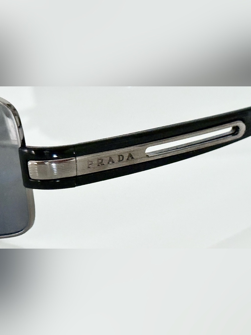 PRADA NEW GREY IN METALLIC SILVER FRAME Polarized Sunglasses, MADE IN ITALY - Picture 4 of 5